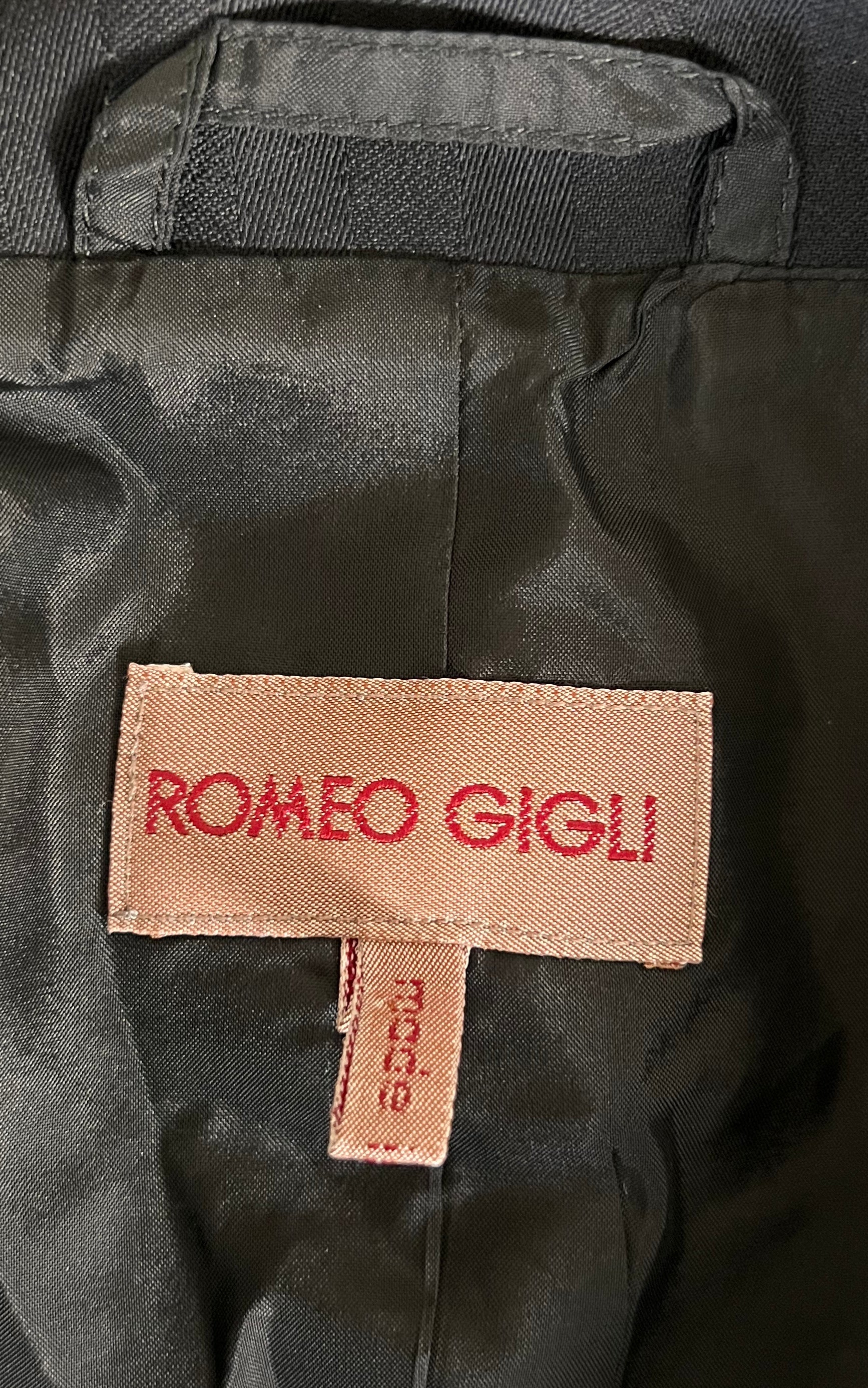 Cappotto vintage Romeo Gigli con collo alto