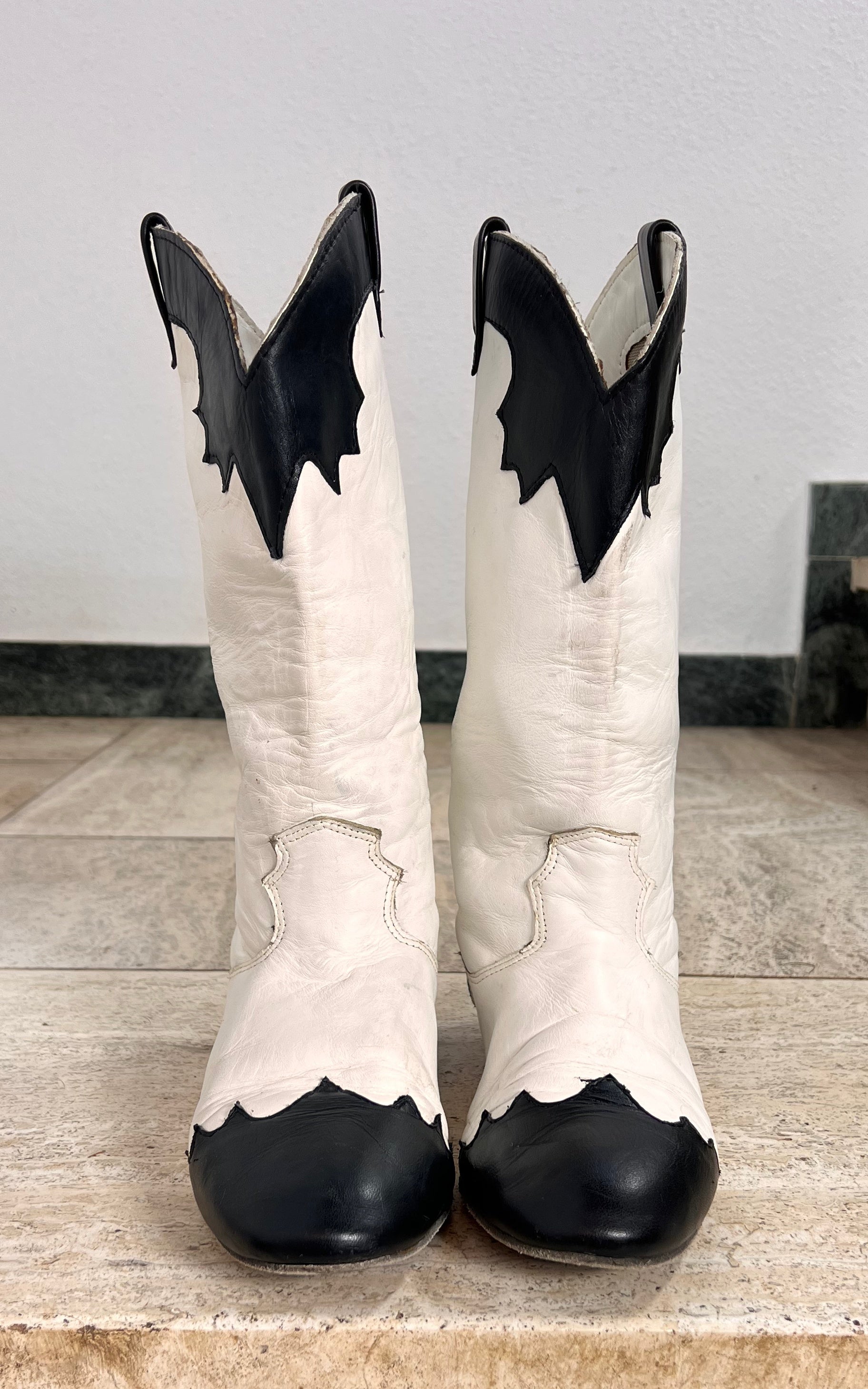 Vintage Black and White Western Cowboy Boots 38