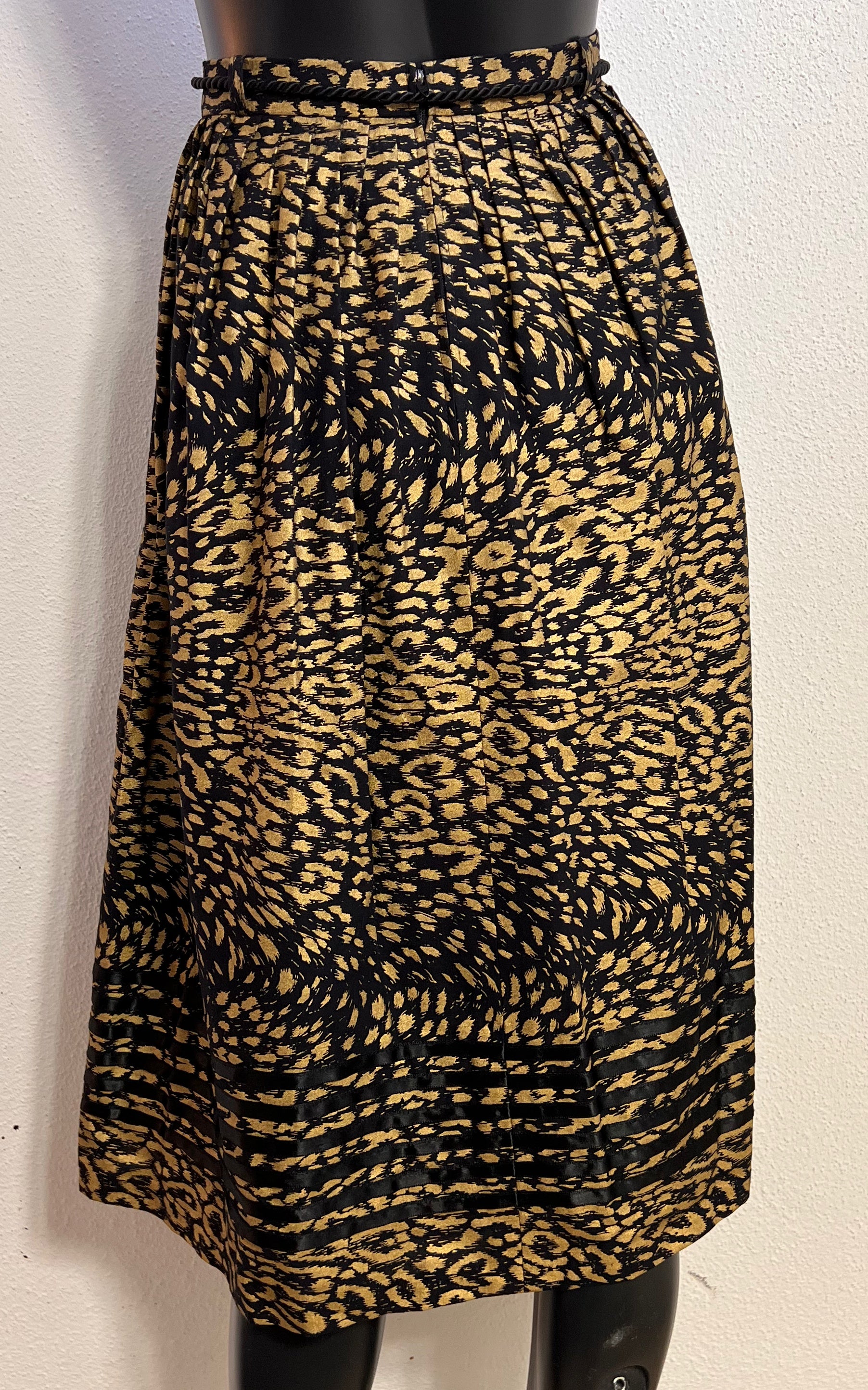 Vintage Black Gold Midi Skirt with Rope Belt