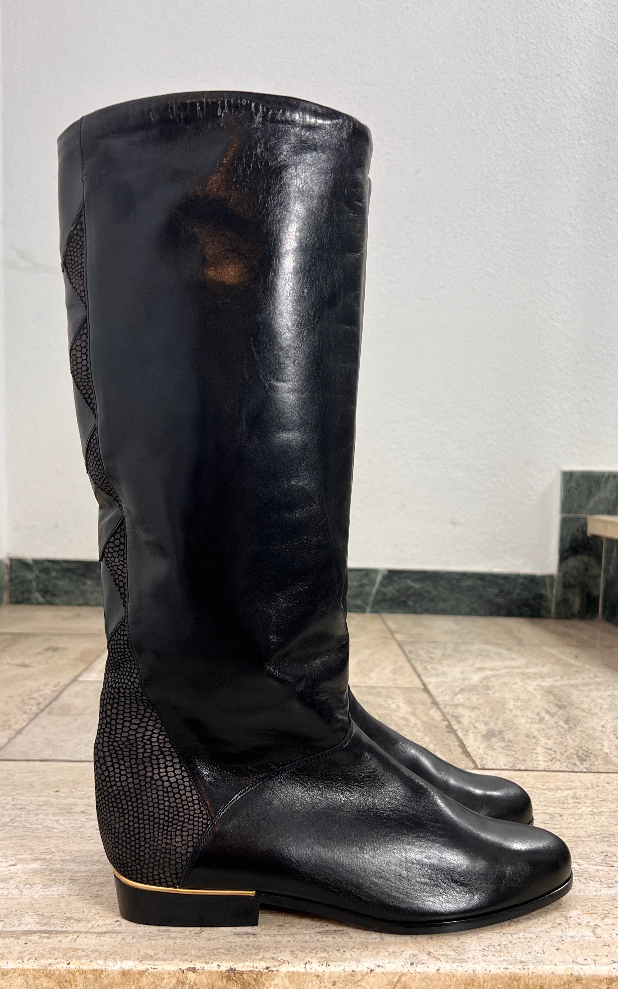Vintage Black Leather Knee-High Boots with Textured Panel Detail 39