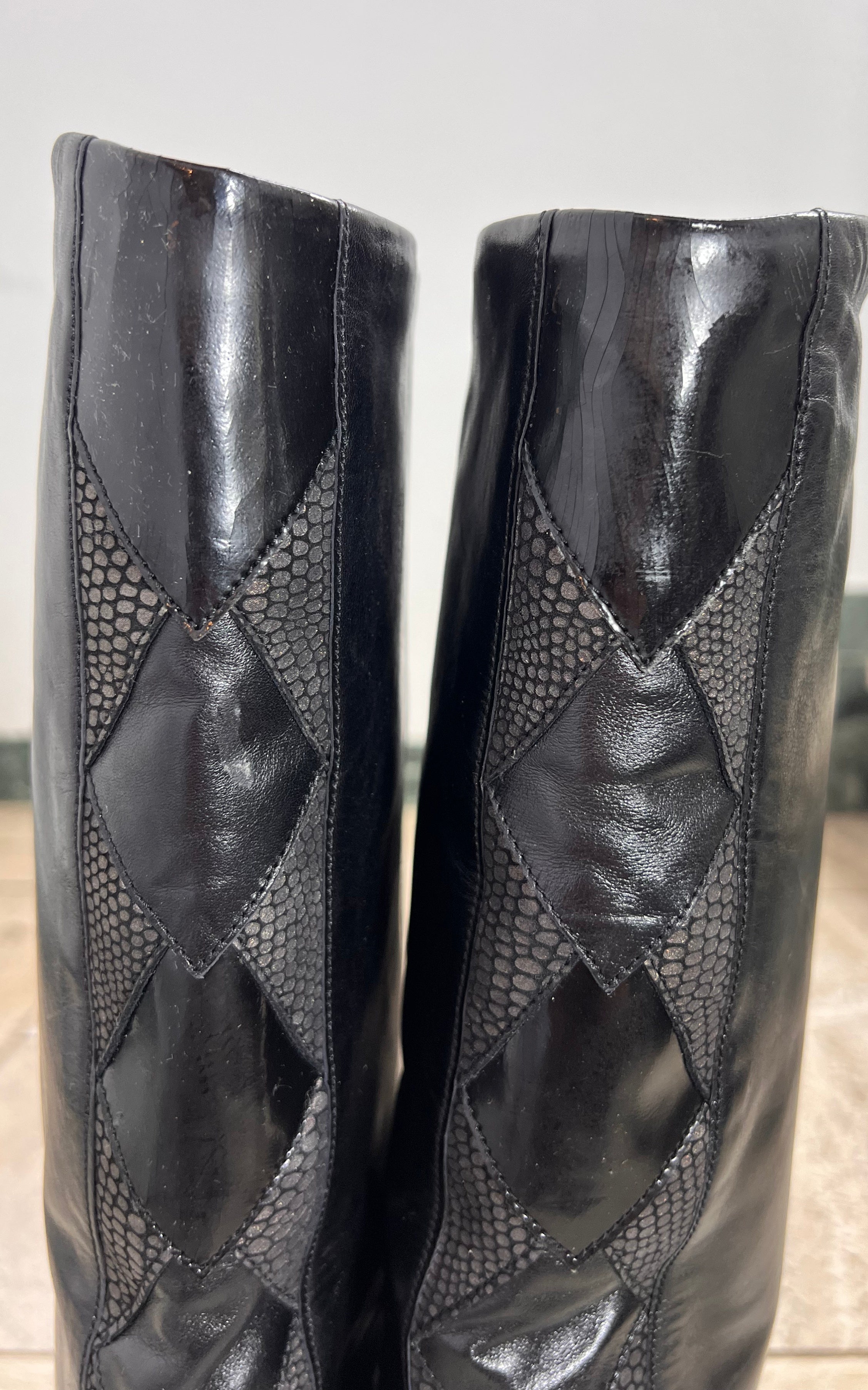 Vintage Black Leather Knee-High Boots with Textured Panel Detail 39