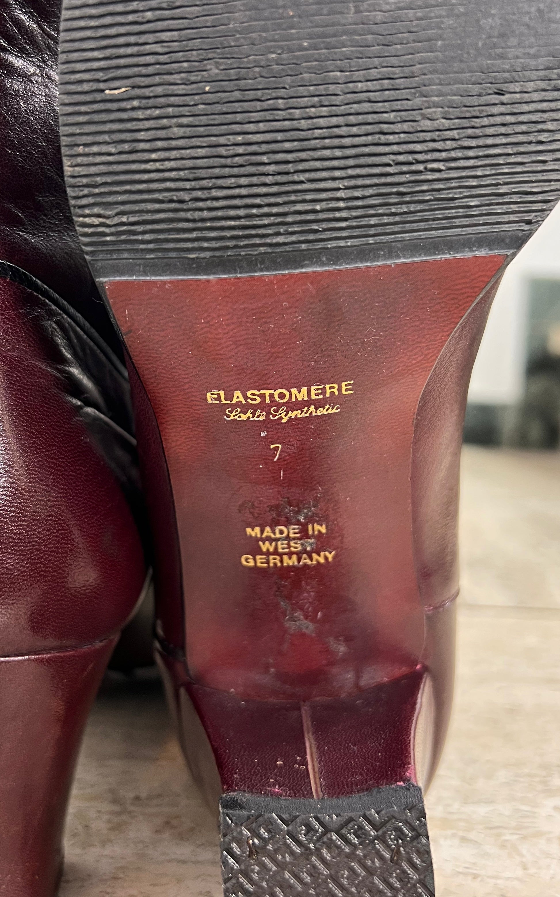 Vintage 70s Burgundy Knee-High Boots 39