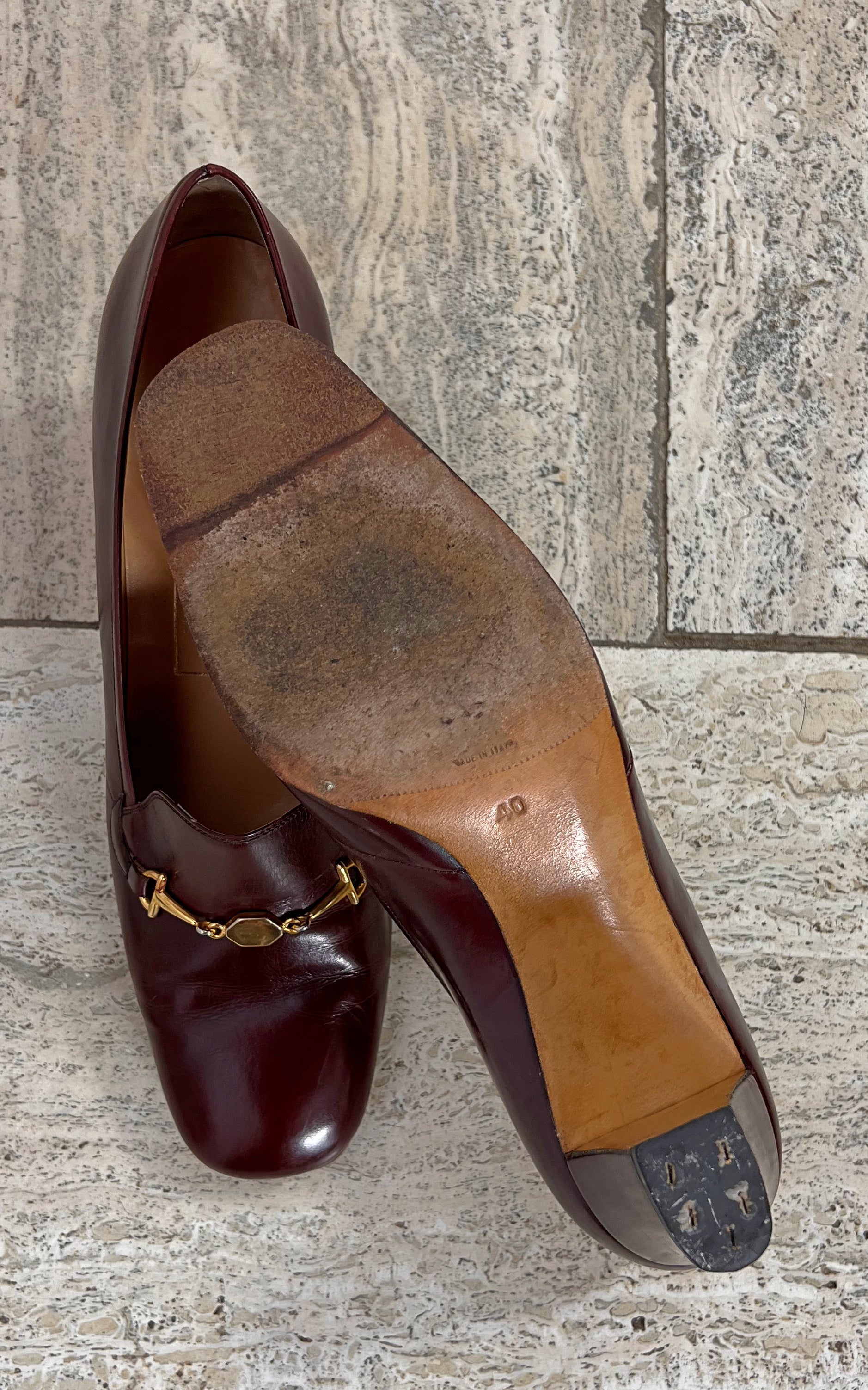 Vintage 70s Handmade Riccioni Burgundy Pumps 39