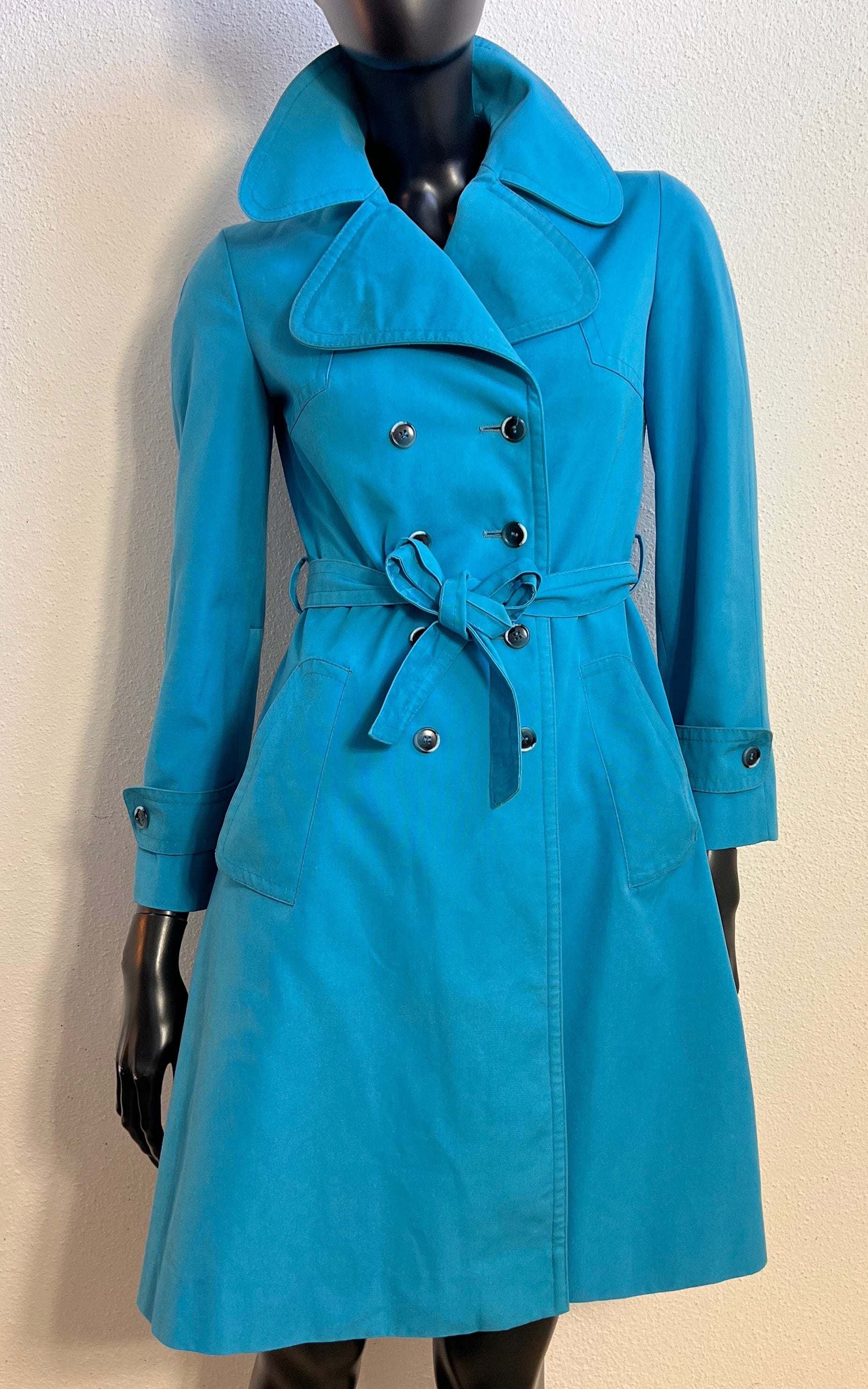 Vintage 60s Turquoise Statement Coat