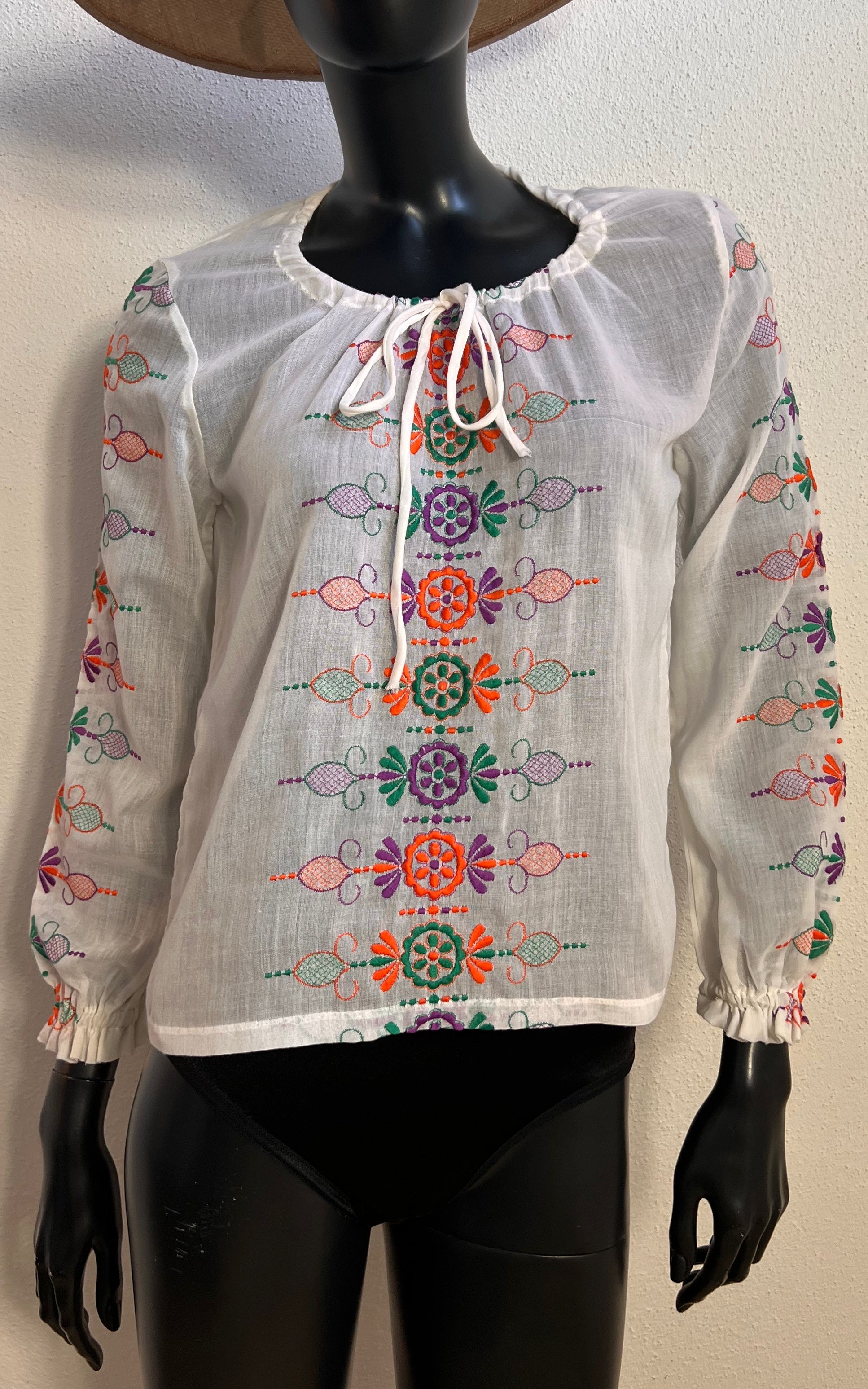 Vintage 70s Folklore Blouse