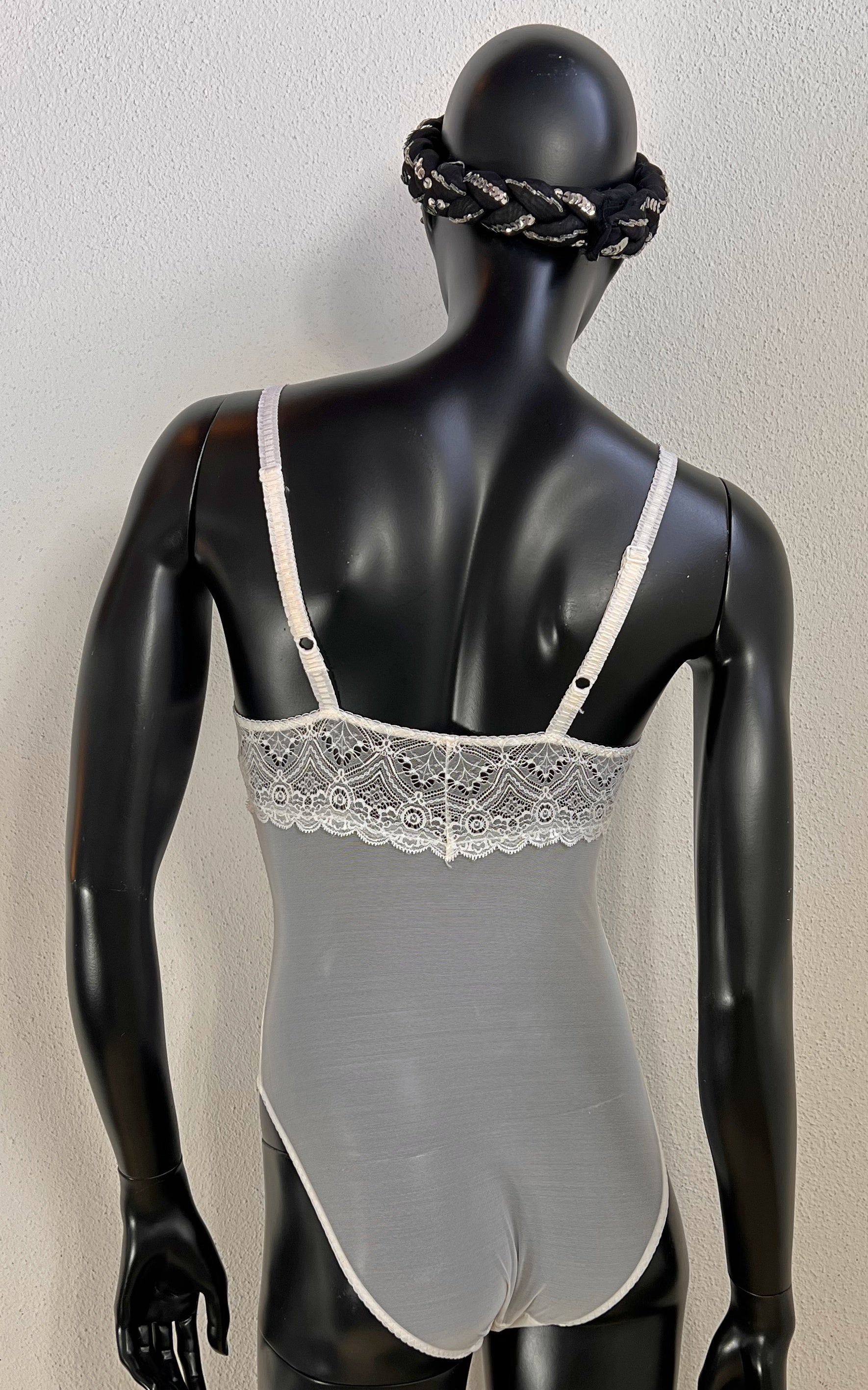 Vintage Excellent Lace Body Suit