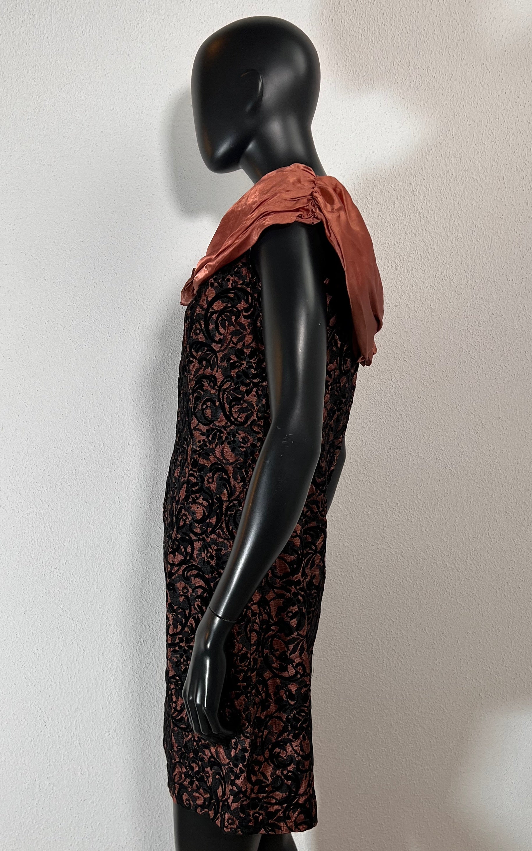 Abito vintage in pizzo Wallis