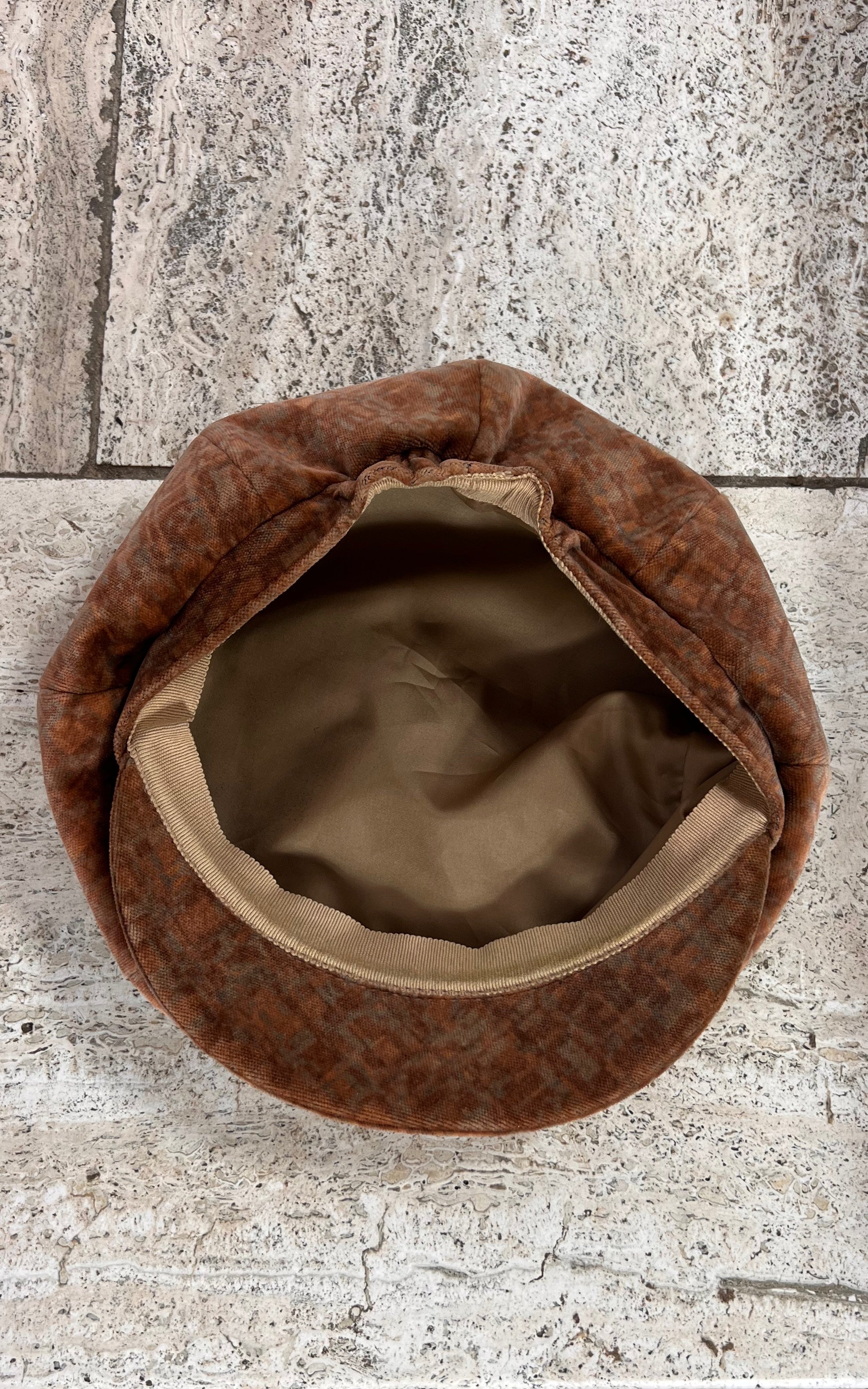 Vintage 70s Baker Boy Velvet Hat