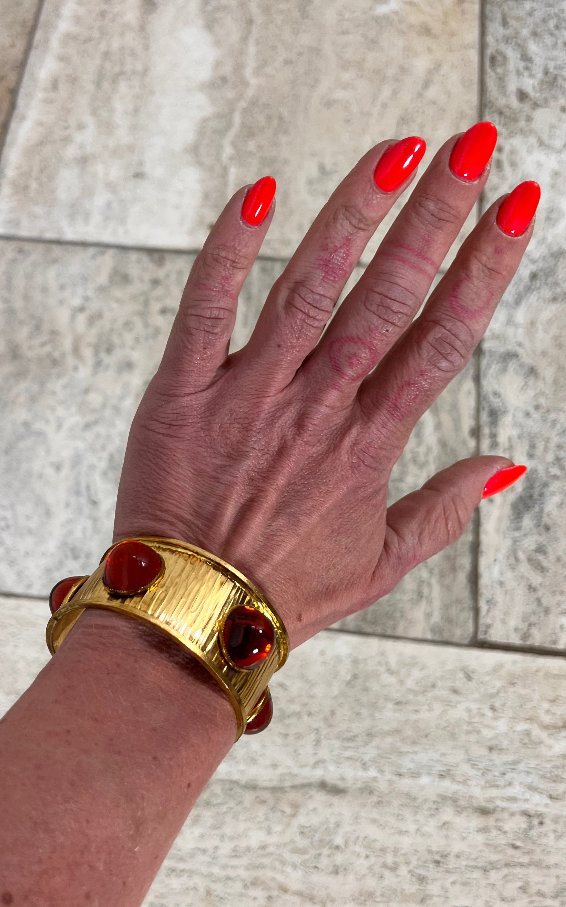 Vintage 70s Deadstock Arm Cuff