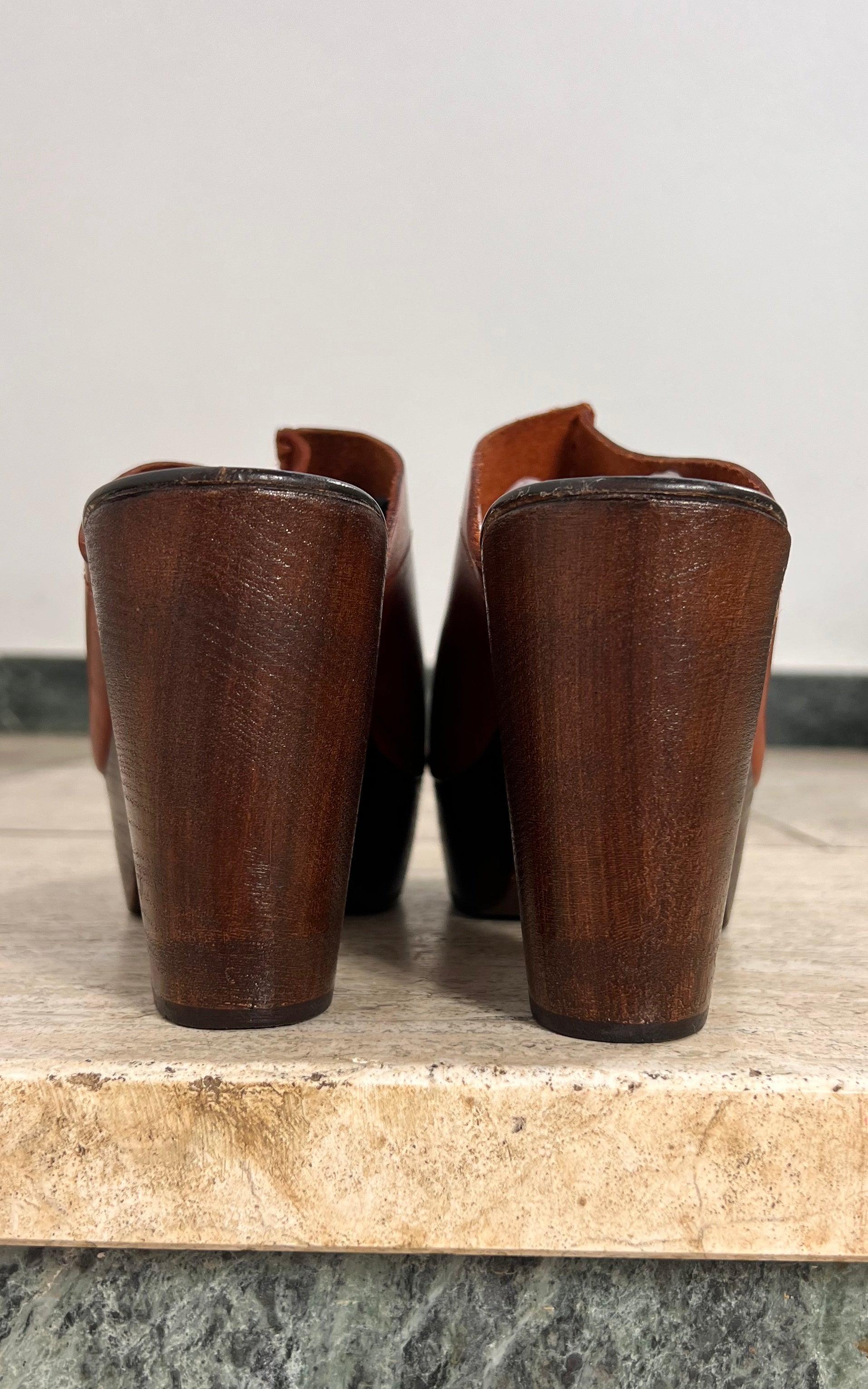 Deadstock 70s Style Clogs 38