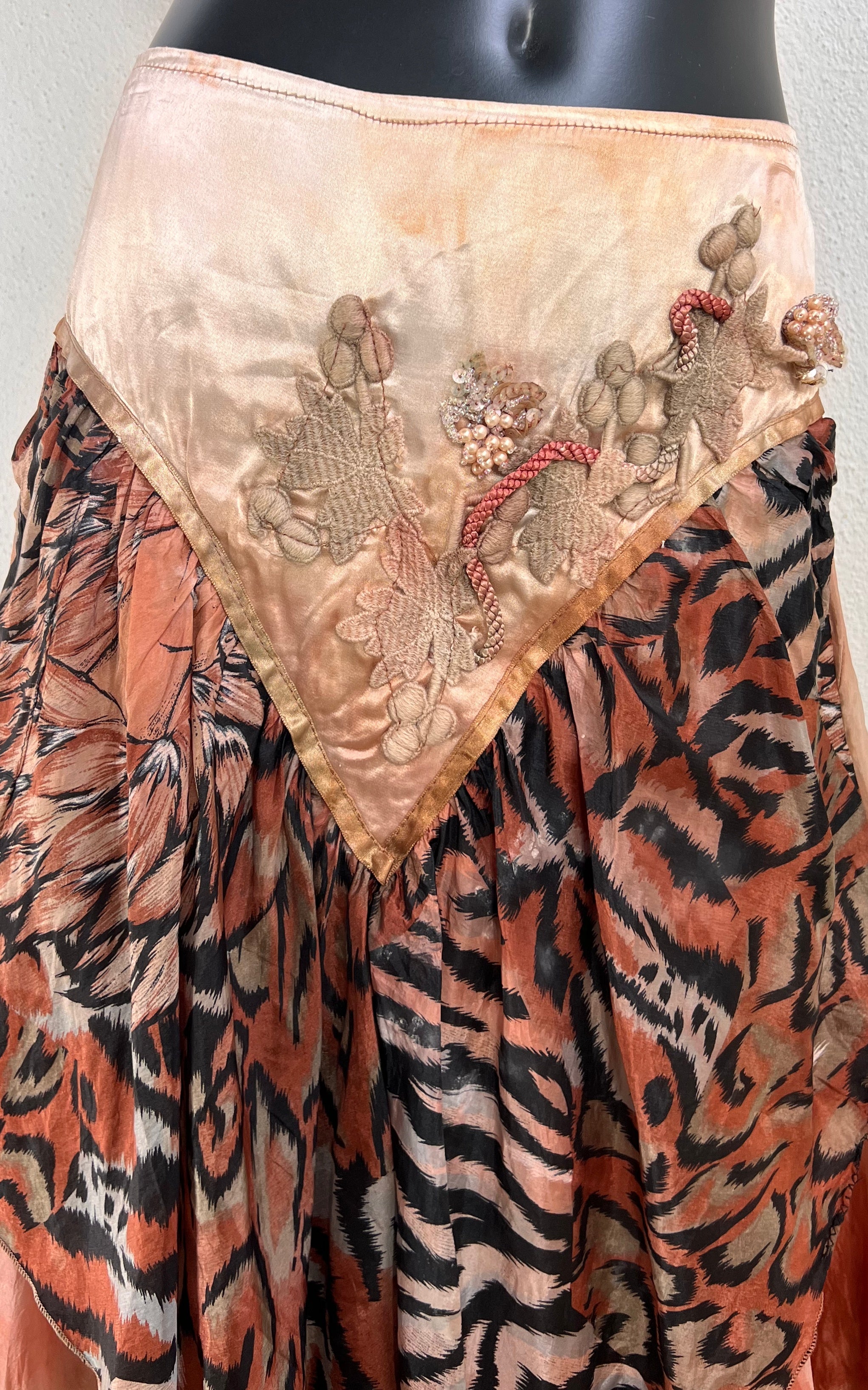 Vintage 80s Silk Embroidery Skirt