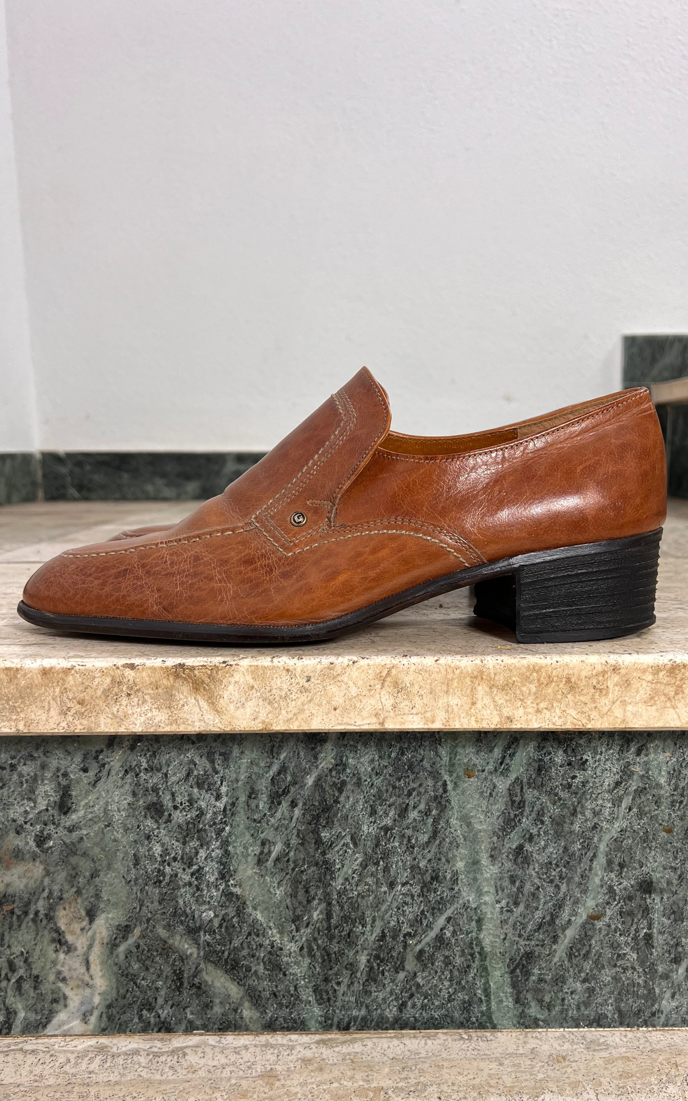 Vintage Mens 70s Leather Heeled Loafers 43