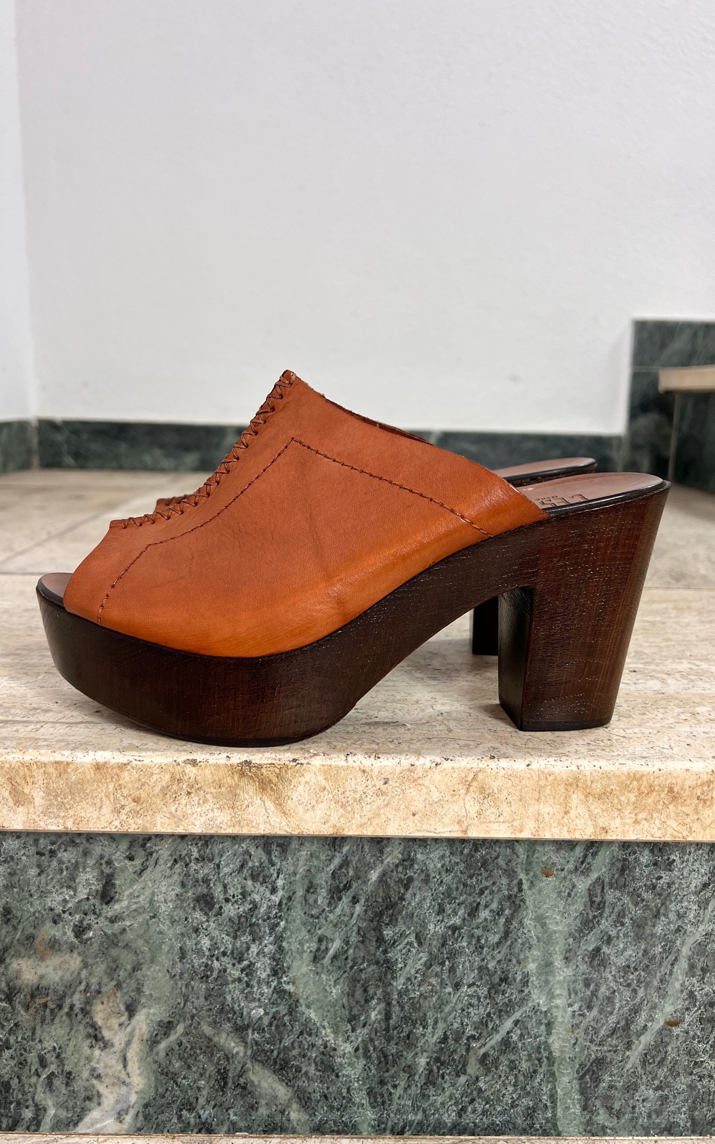 Deadstock 70s Style Clogs 41