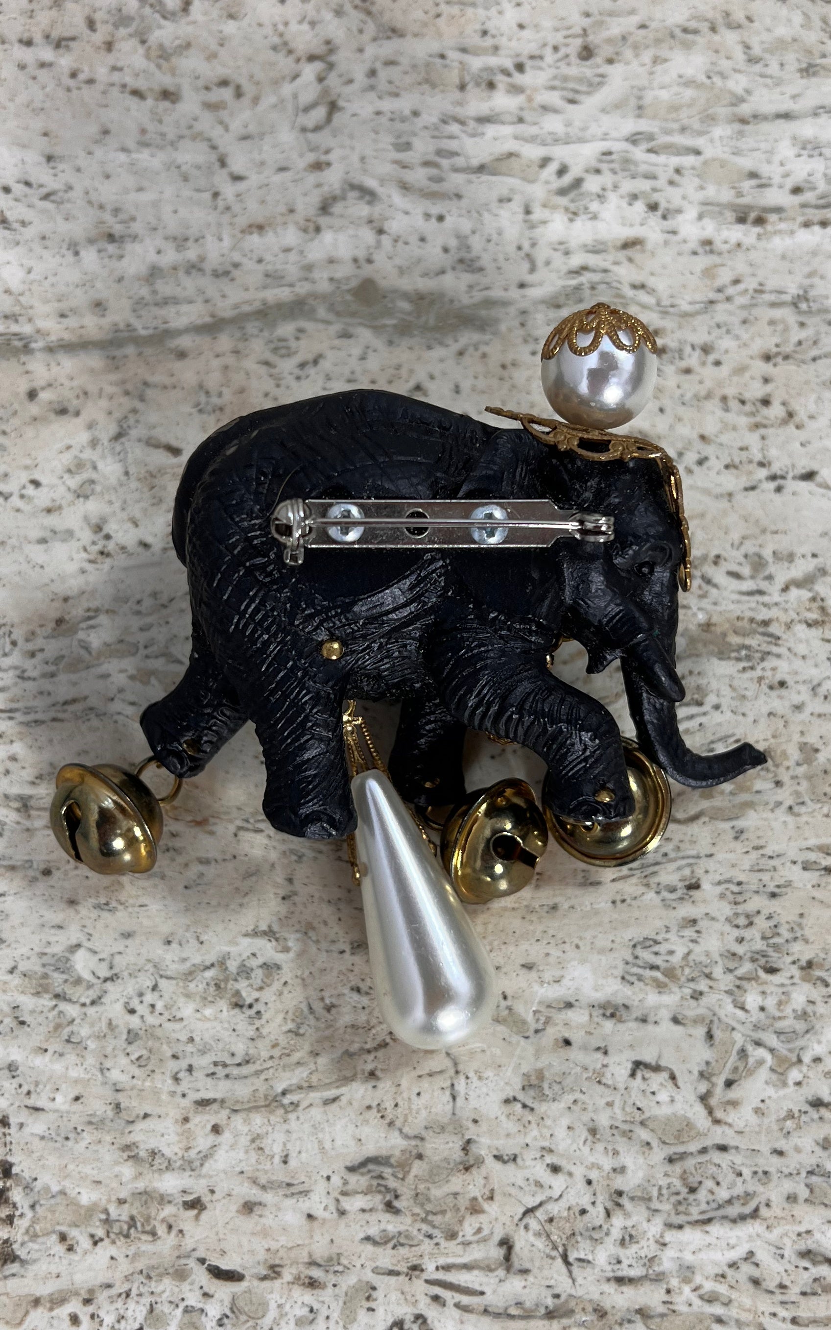 Vintage 90s Elephant Brooch