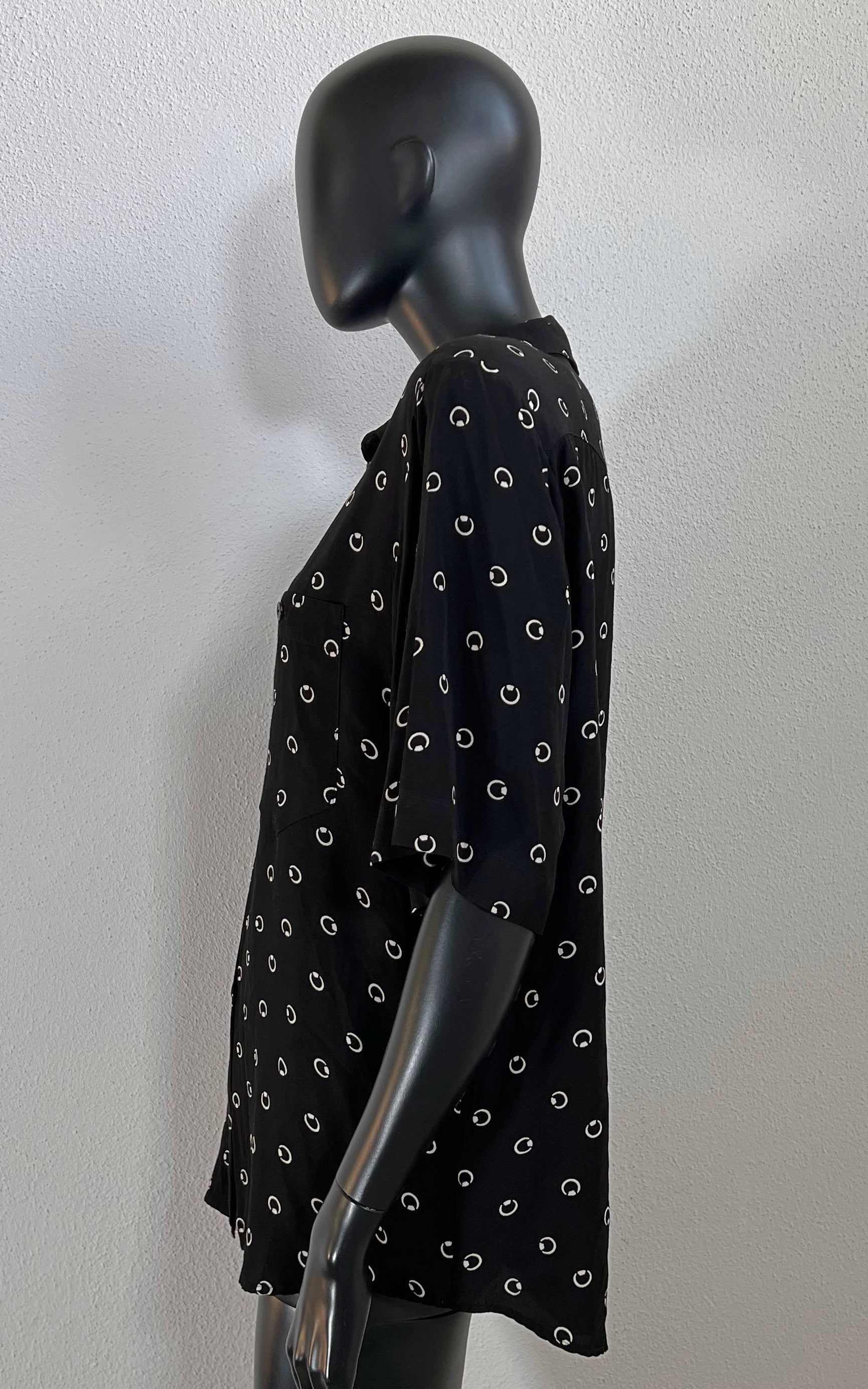 Vintage Piercing Ring Blouse