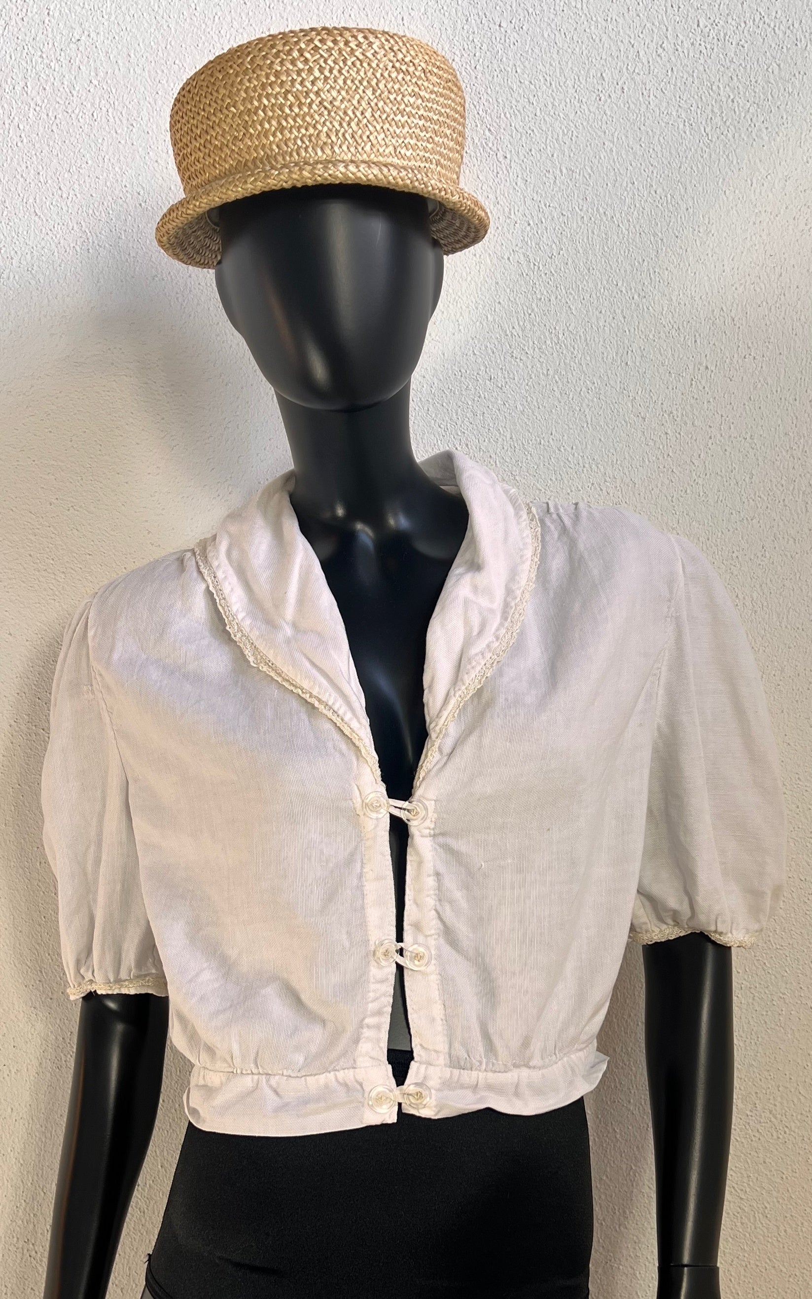Vintage 40s Romantic Cropped Blouse