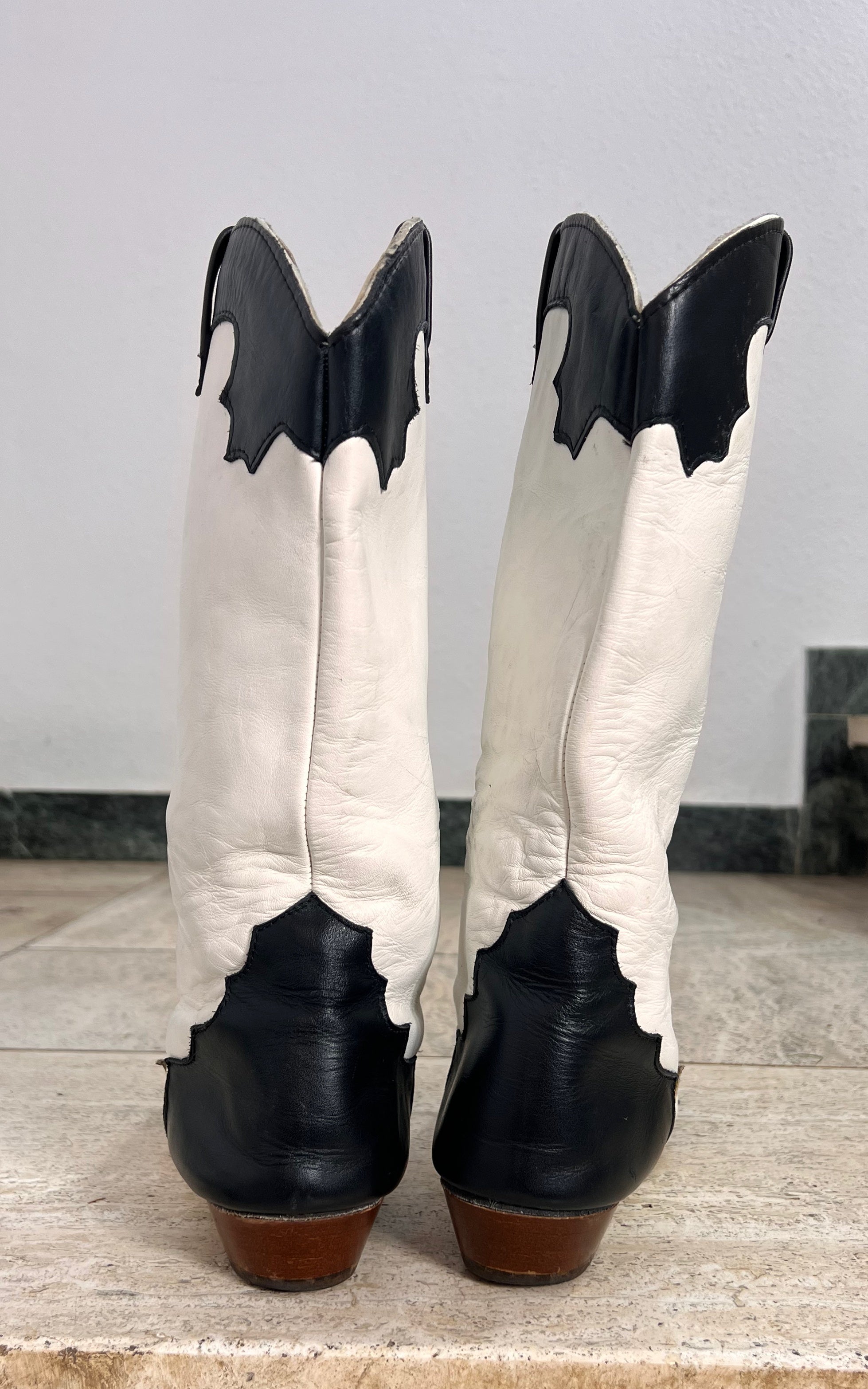 Vintage Black and White Western Cowboy Boots 38