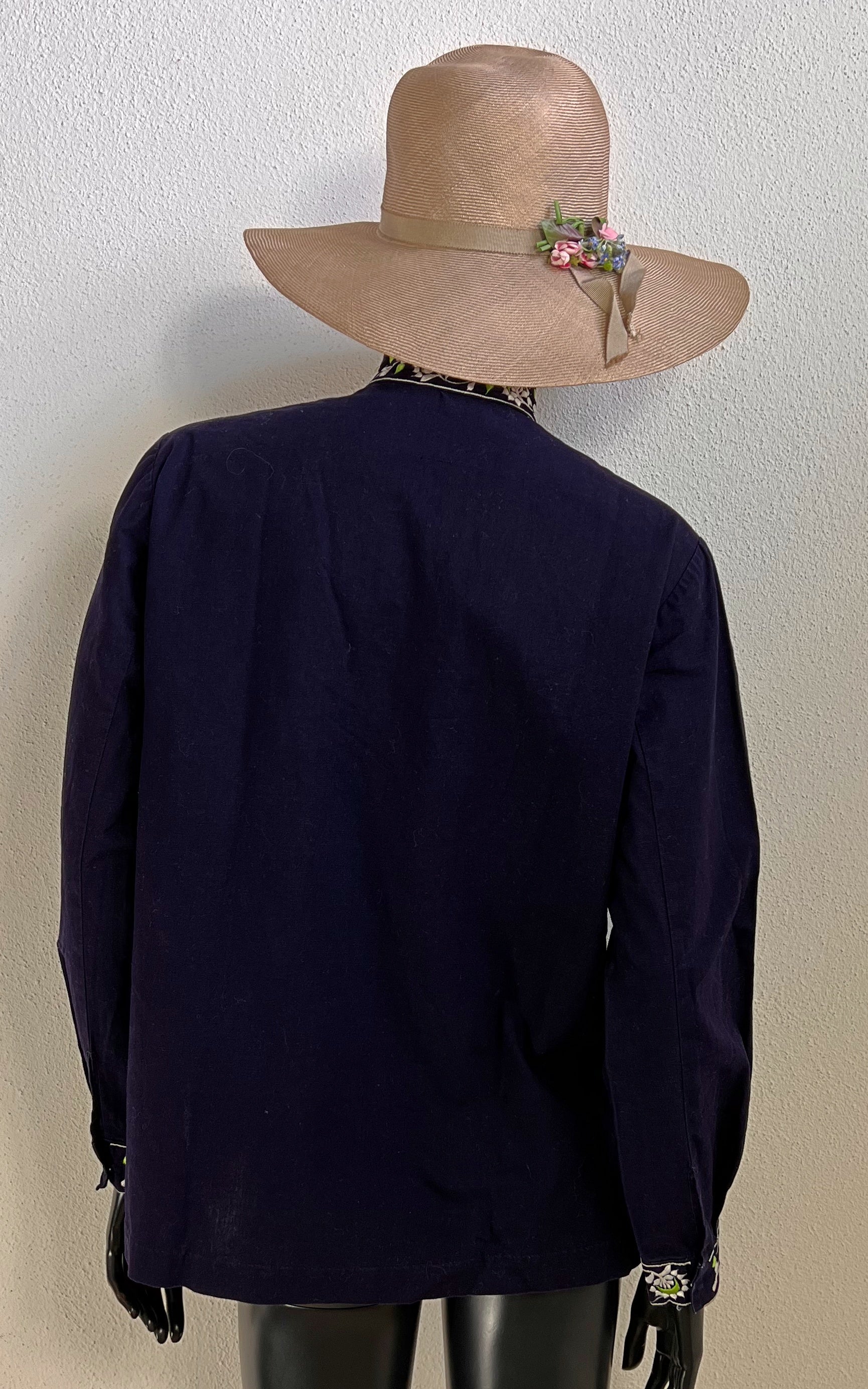 Vintage 70s Embroidered Floral Trim Shirt