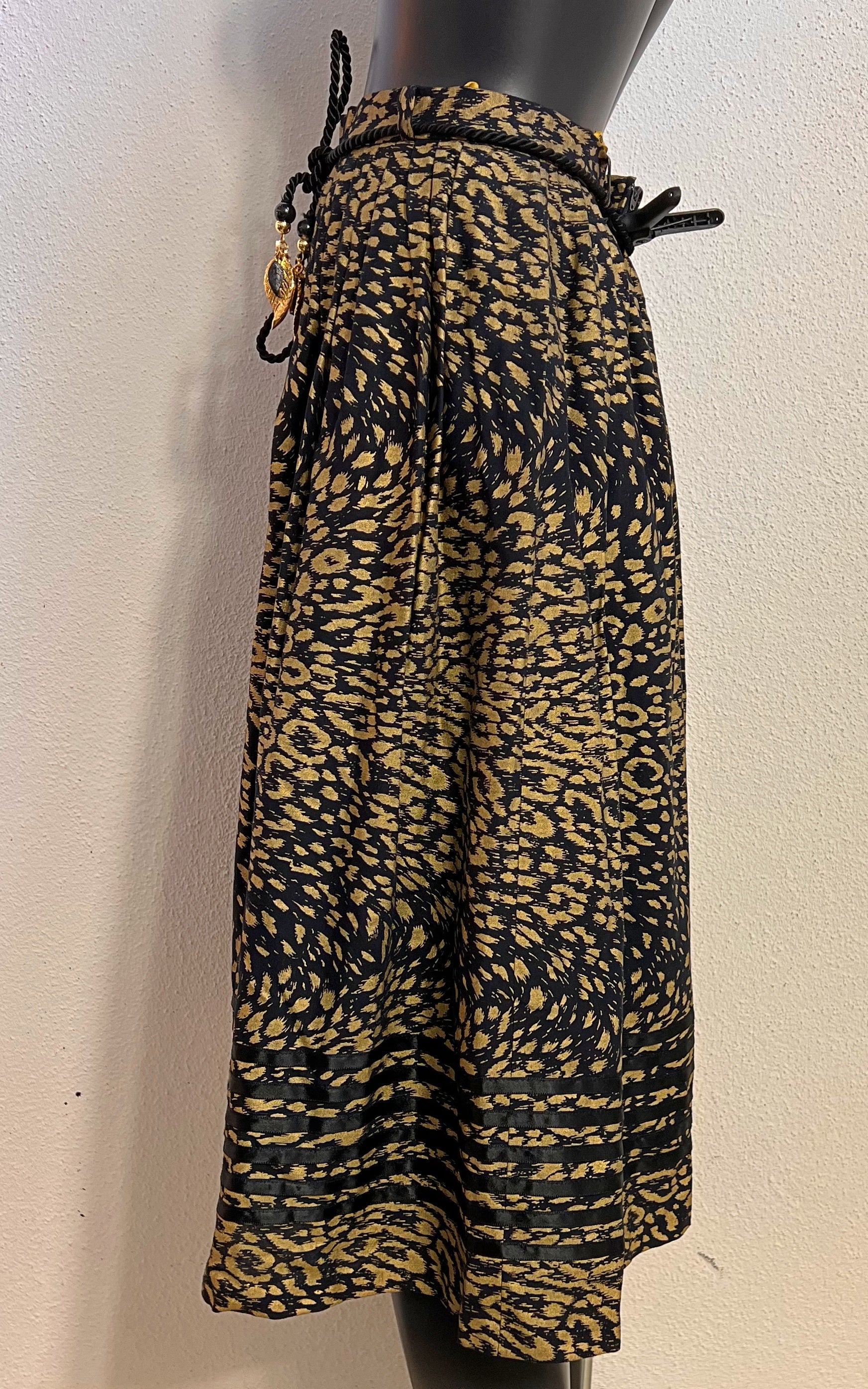 Vintage Black Gold Midi Skirt with Rope Belt