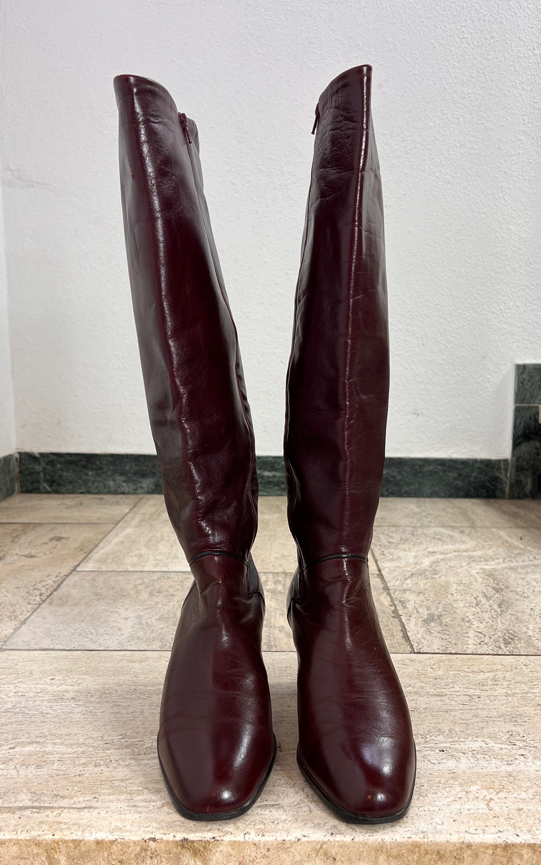 Vintage 70s Burgundy Knee-High Boots 39