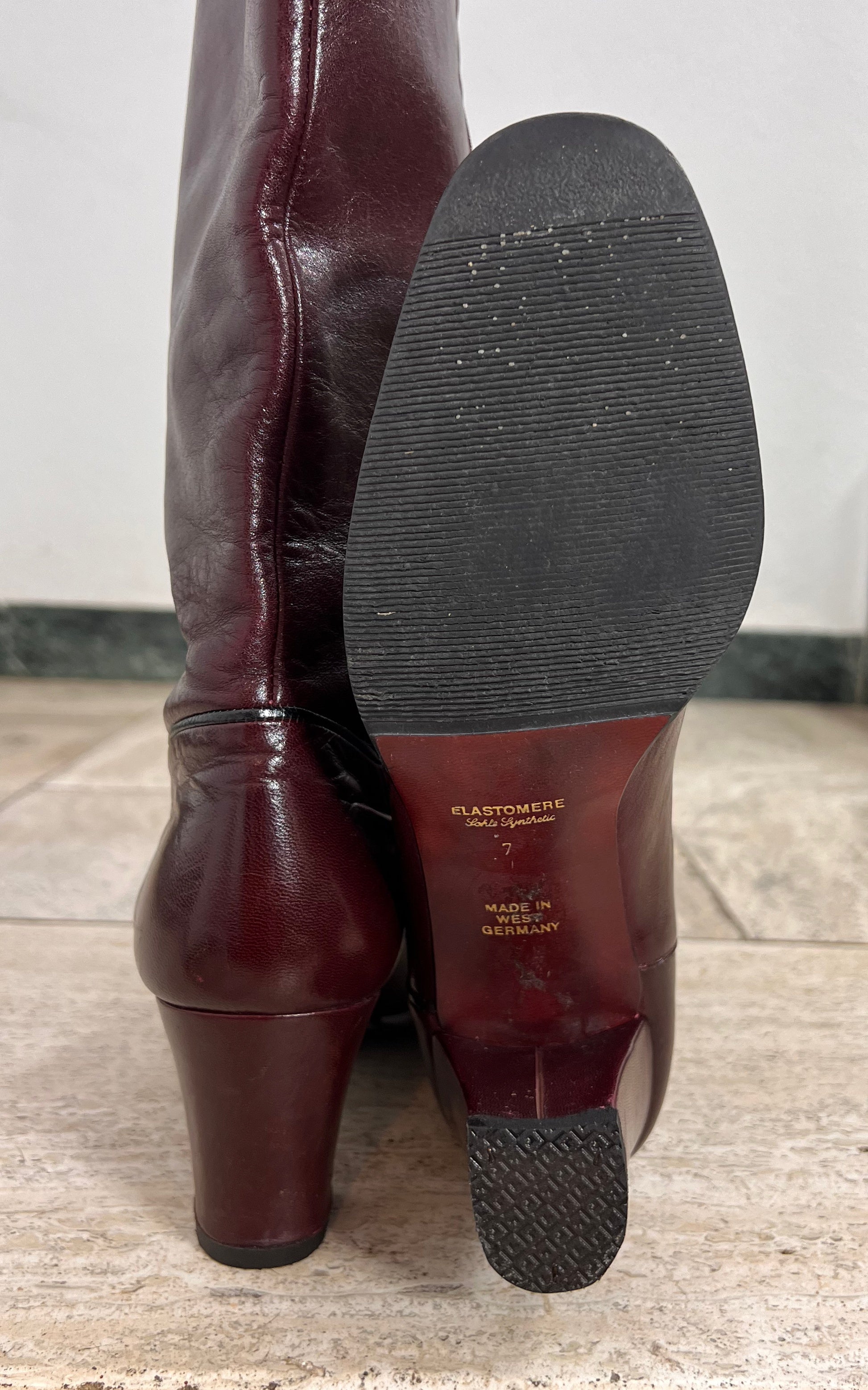 Vintage 70s Burgundy Knee-High Boots 39