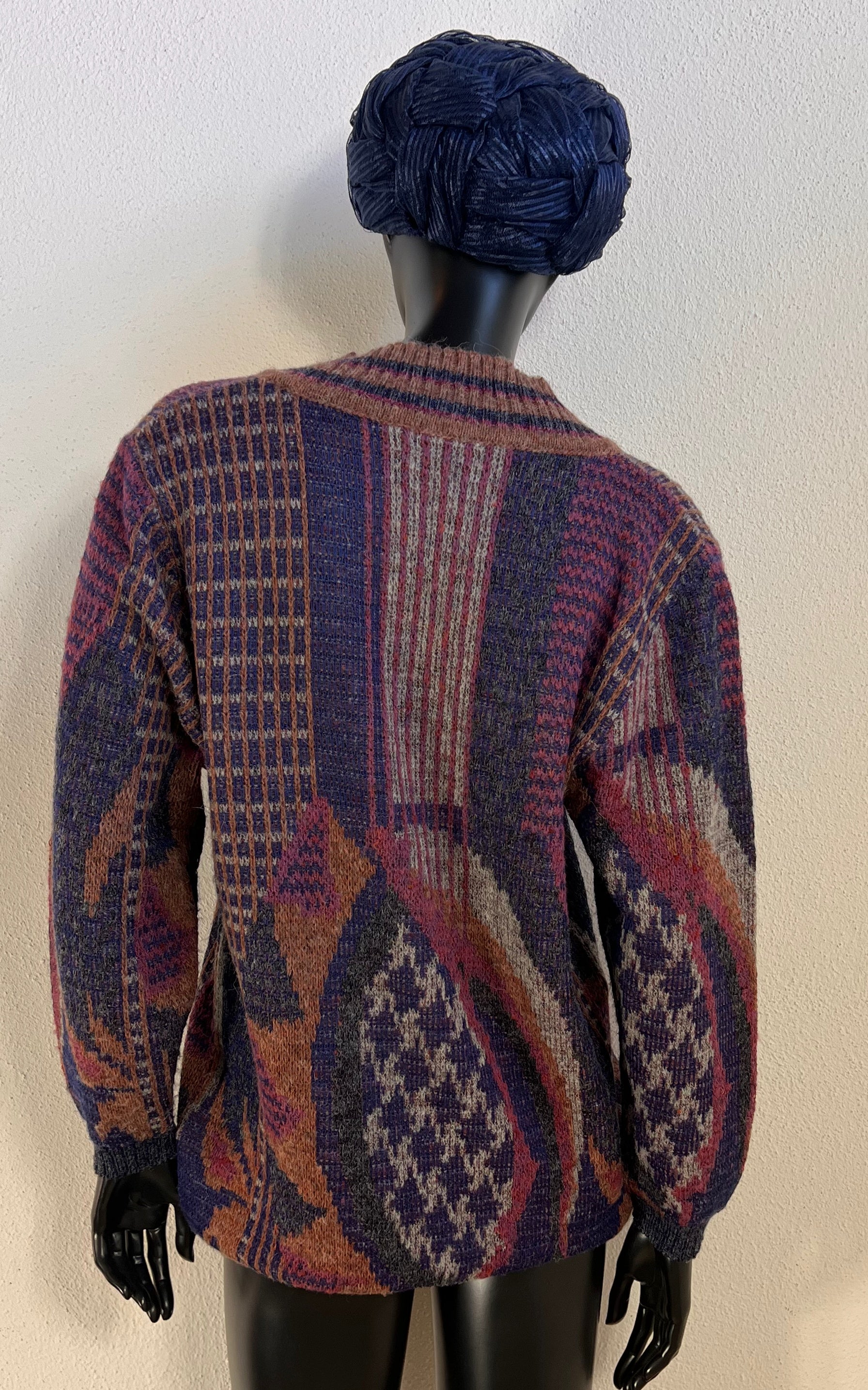 Vintage Elegance Paris Jumper