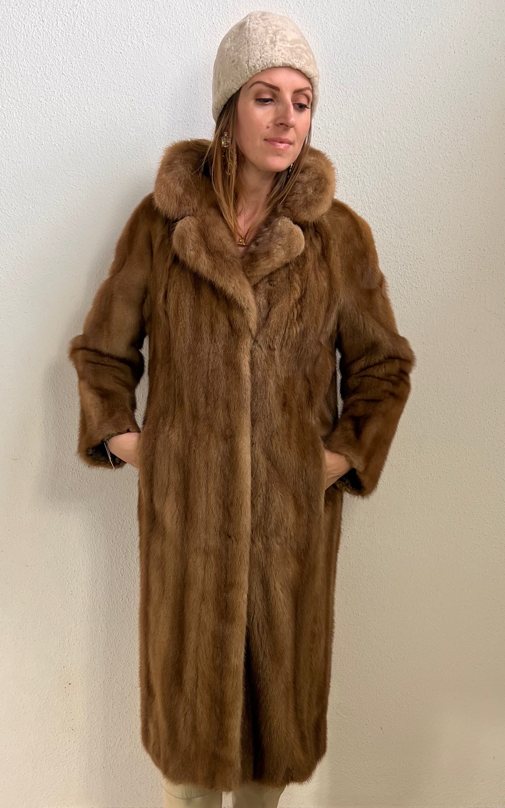 Vintage 1970s Brown Mink Fur Coat