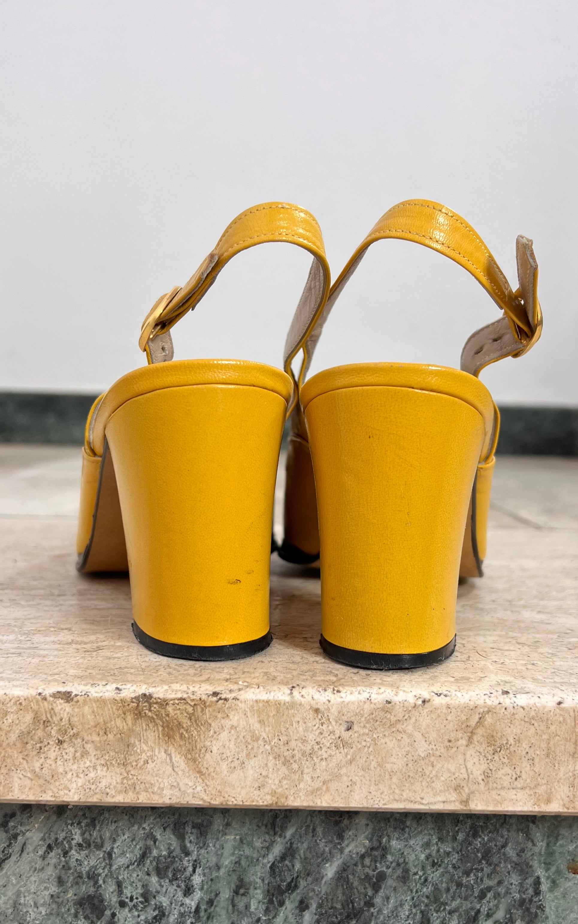 Vintage 60s Peep Toe Heels 38