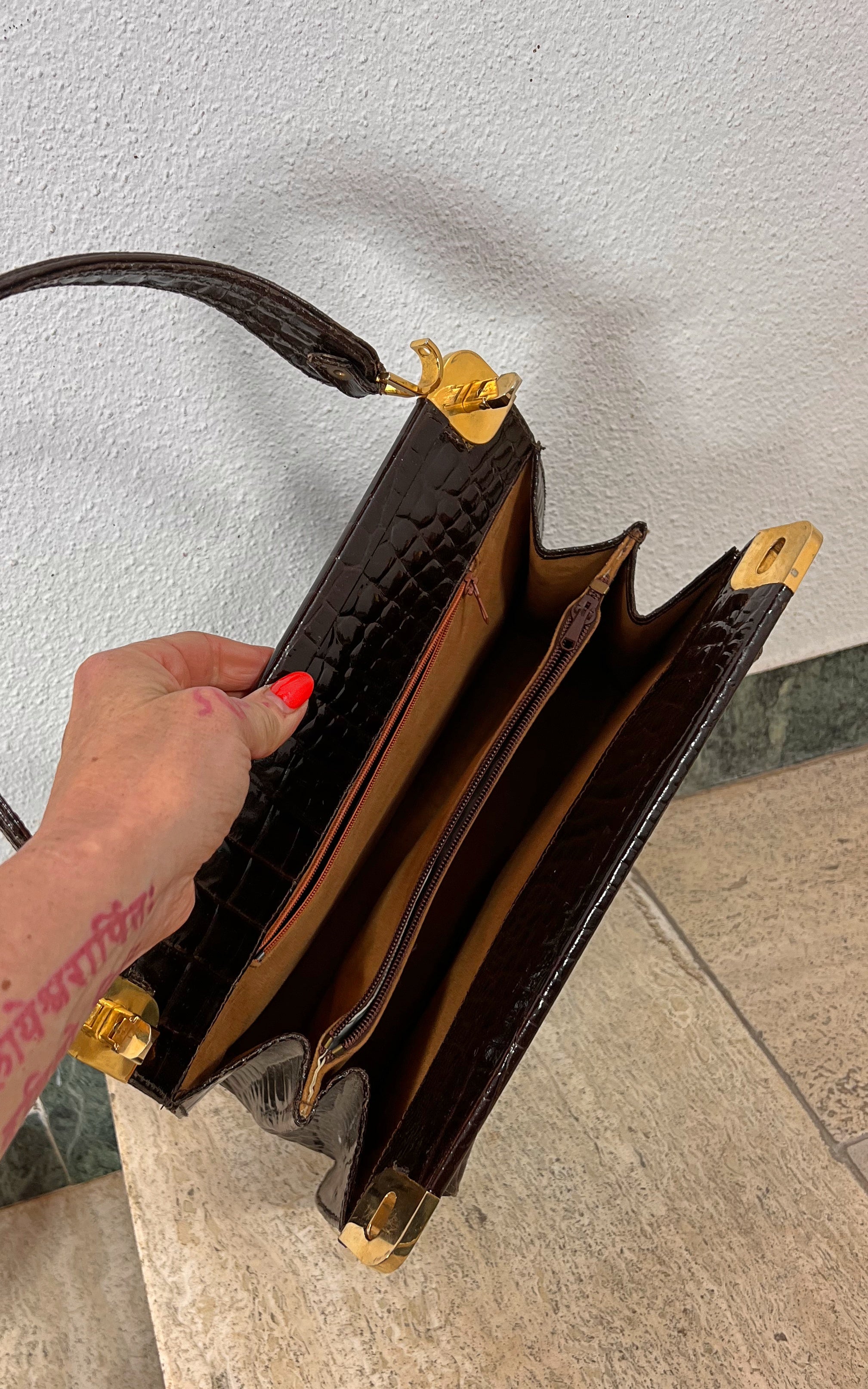 Vintage 70s Croco Leather Handbag