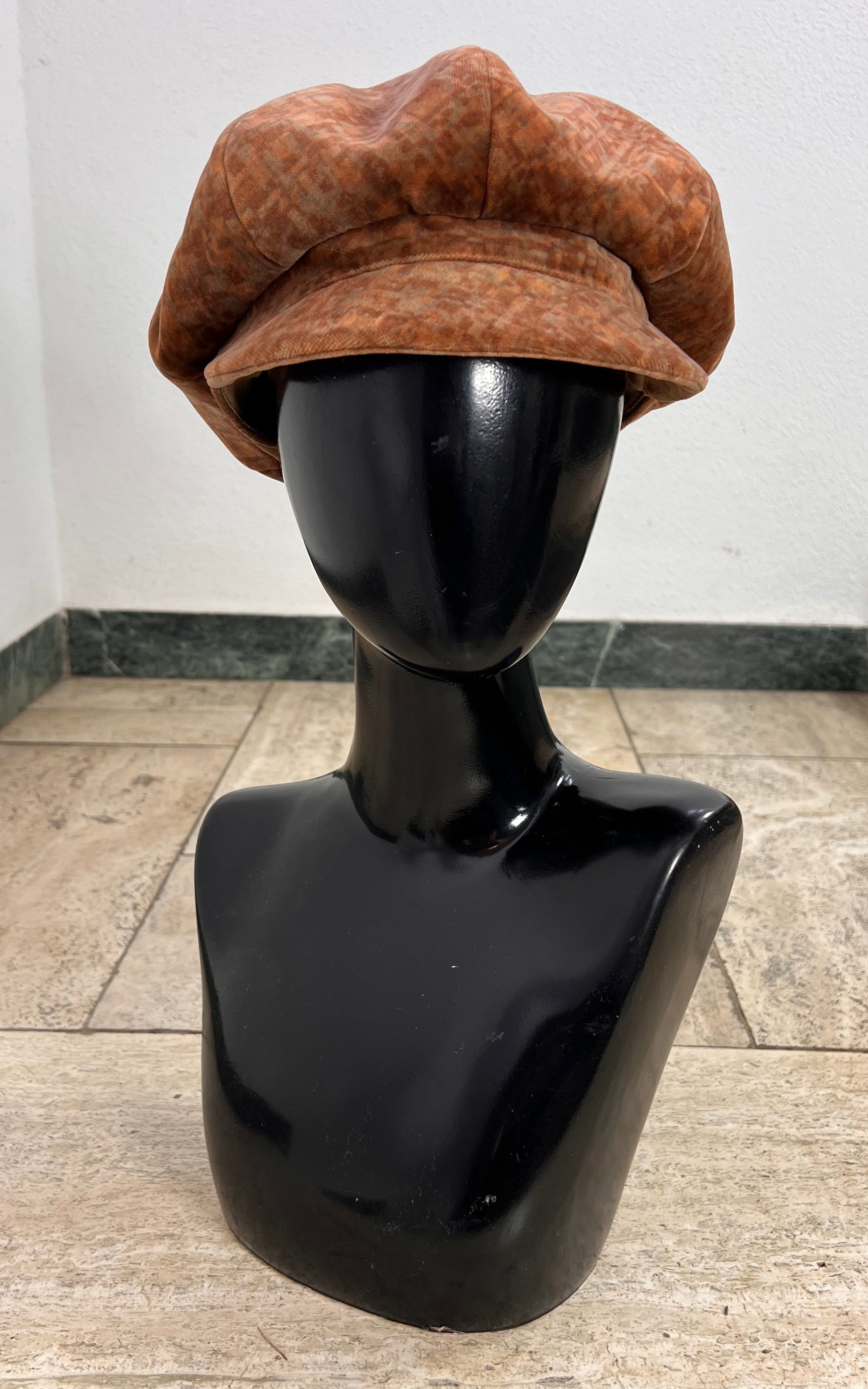 Vintage 70s Baker Boy Velvet Hat