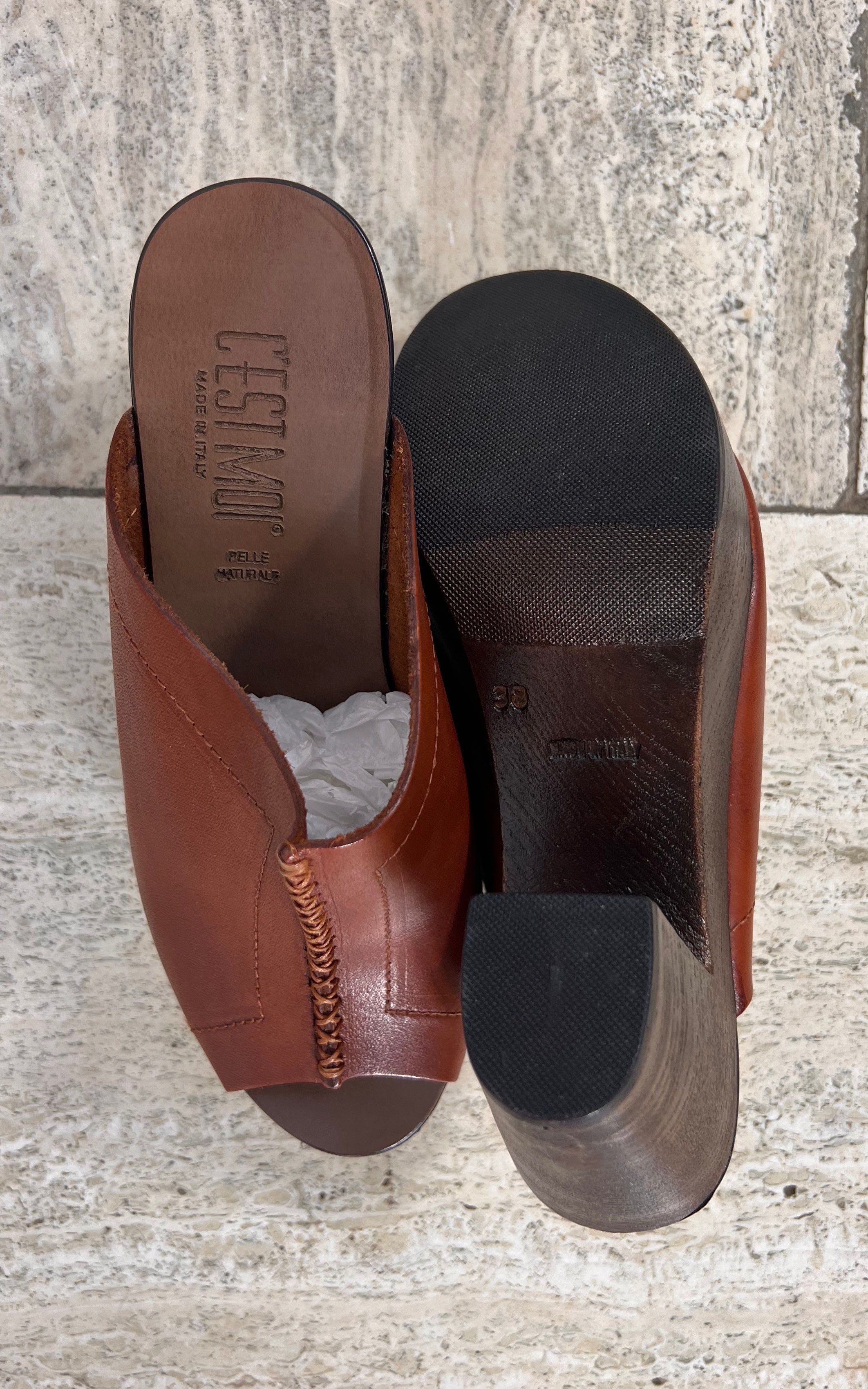 Deadstock 70s Style Clogs 38